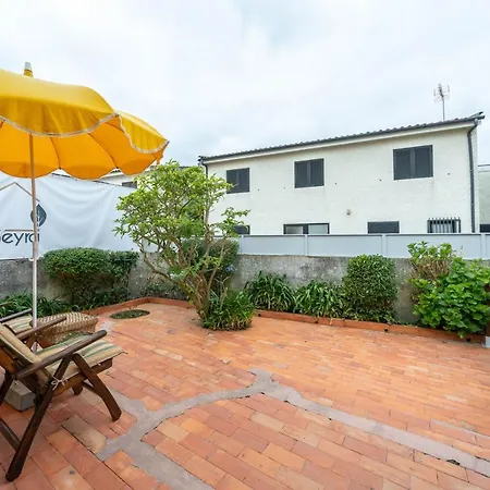 Geyra Holiday home *