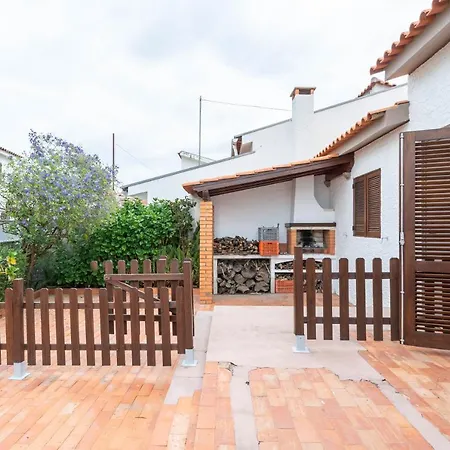 Geyra Holiday home *
